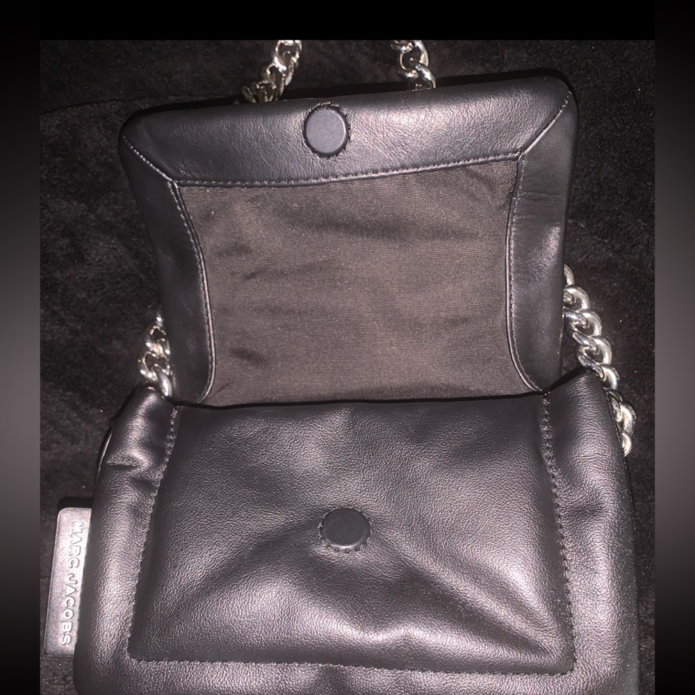 MARC JACOBS MINI PILLOW BAG
🚨REMOVING SOON🚨 - Picture 3 of 6